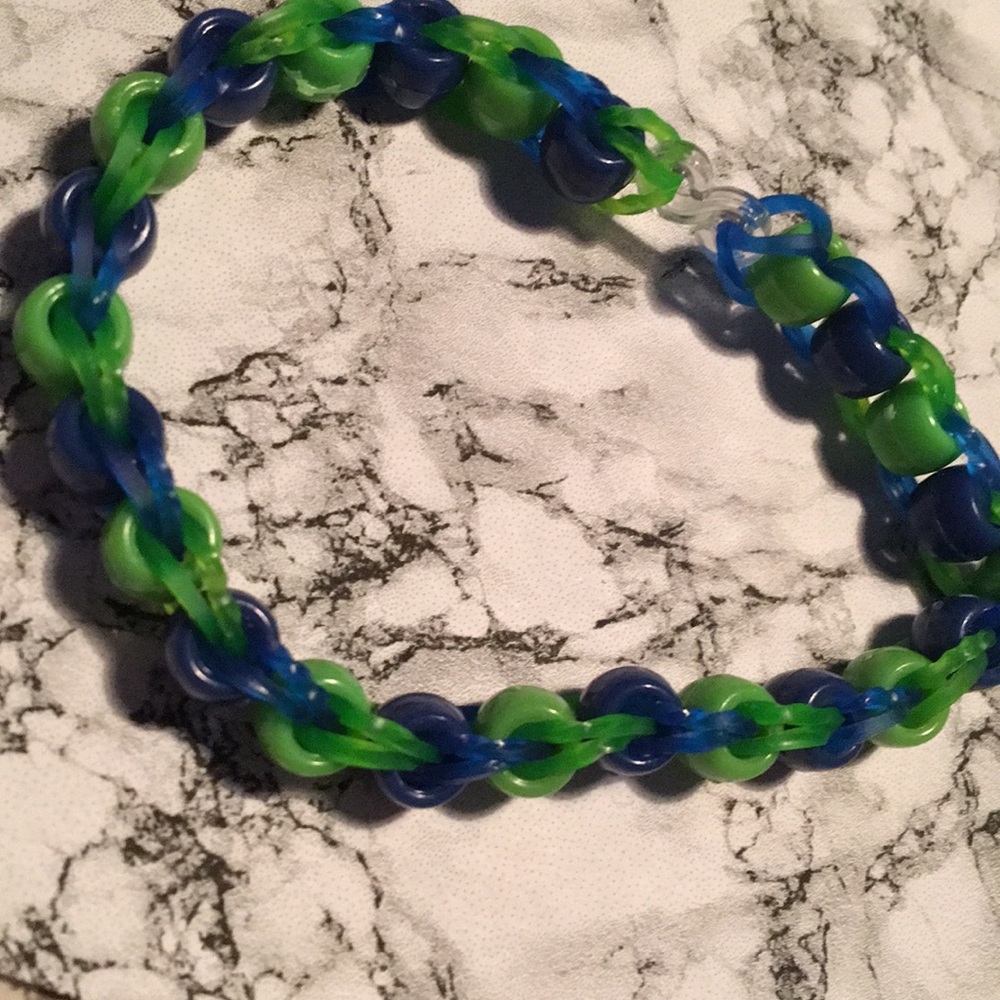 Blue green beads with blue green band!